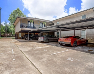 1410 Hyde Park Boulevard - Photo Thumbnail 35