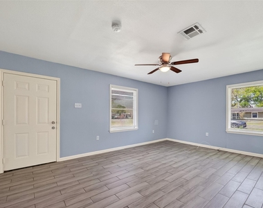 6022 Lyndhurst Drive - Photo Thumbnail 1