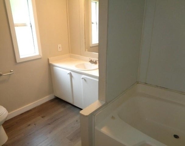 15120 Capitol Hill Road - Photo Thumbnail 13