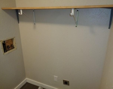 15120 Capitol Hill Road - Photo Thumbnail 9