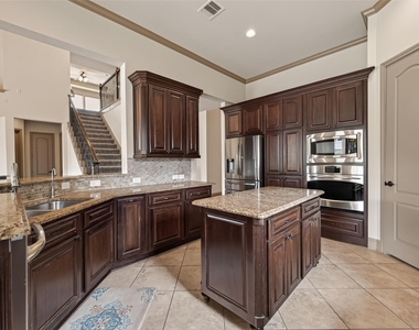 27411 Manor Falls Lane - Photo Thumbnail 16