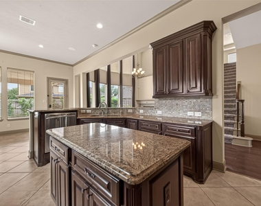 27411 Manor Falls Lane - Photo Thumbnail 17