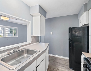 2404 Yoakum Blvd Boulevard - Photo Thumbnail 7