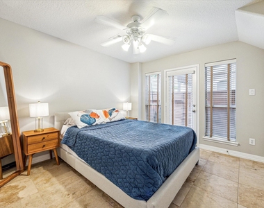 107 Detering Street - Photo Thumbnail 18