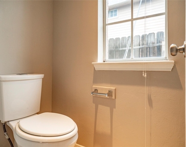 3523 Ashlock Drive - Photo Thumbnail 21