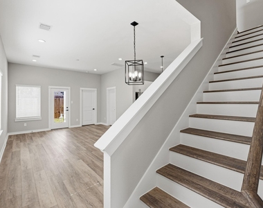 11303 Stonework Grove Lane - Photo Thumbnail 5
