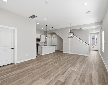 11303 Stonework Grove Lane - Photo Thumbnail 6