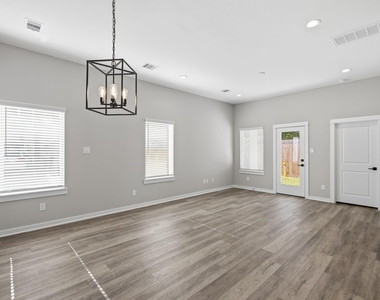 11303 Stonework Grove Lane - Photo Thumbnail 8