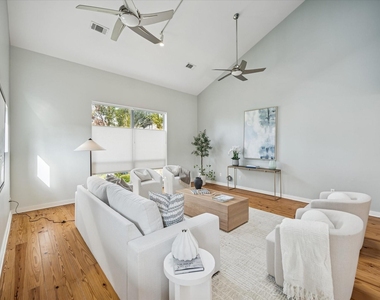 2508 Calumet Street - Photo Thumbnail 3