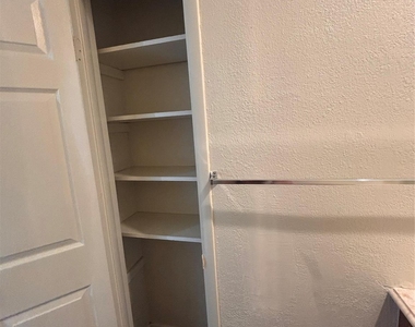 2110 Wilcrest Drive - Photo Thumbnail 17