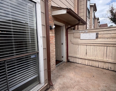 2110 Wilcrest Drive - Photo Thumbnail 2