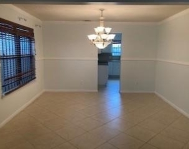 2111 Quail Place Drive - Photo Thumbnail 5
