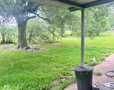 10506 Buffum Street - Photo Thumbnail 4