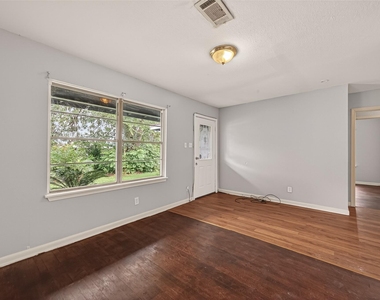 10506 Buffum Street - Photo Thumbnail 4