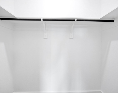 6101 Shotwell Street - Photo Thumbnail 20