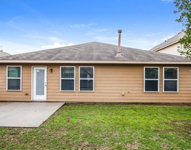 21519 Kings Bend Drive - Photo Thumbnail 14