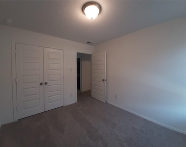 16568 Moss Lane - Photo Thumbnail 23