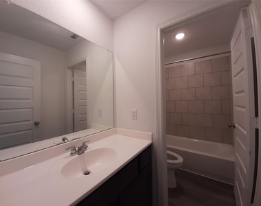 16568 Moss Lane - Photo Thumbnail 22