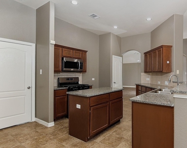 9606 Arched Oak Drive - Photo Thumbnail 7