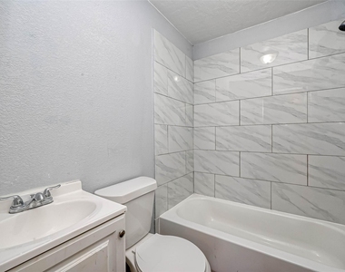 5431 Willow Glen Drive - Photo Thumbnail 12