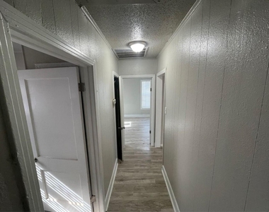 1649 19th Street - Photo Thumbnail 4