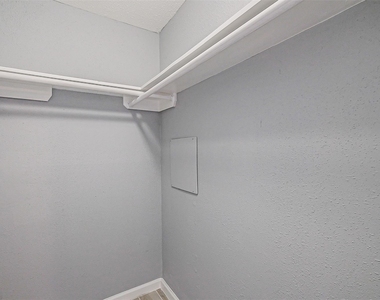 4319 Pine Meadow Drive - Photo Thumbnail 14