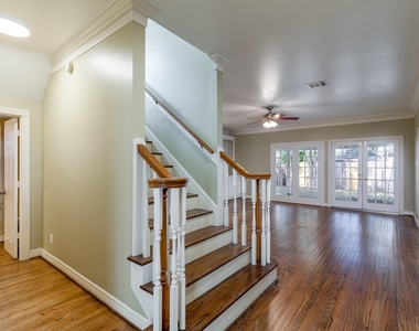 4418 Jane Street - Photo Thumbnail 12