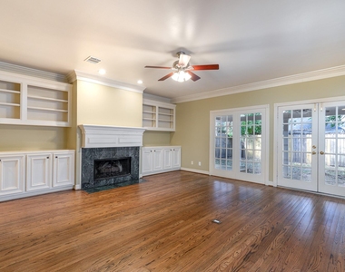 4418 Jane Street - Photo Thumbnail 5