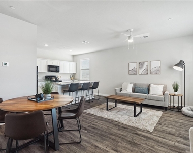 520-1304b Powell Drive - Photo Thumbnail 5