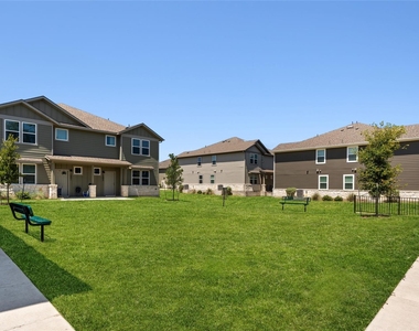 520-1304b Powell Drive - Photo Thumbnail 1
