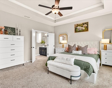 2646 Las Estrellas Street - Photo Thumbnail 17