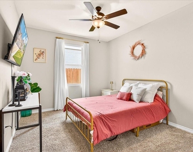 2646 Las Estrellas Street - Photo Thumbnail 24