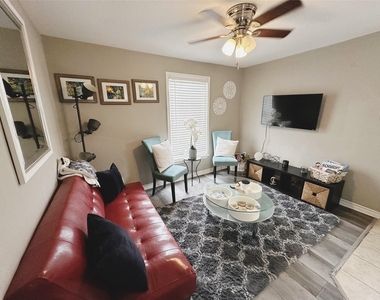 5605 Robertson Street - Photo Thumbnail 1