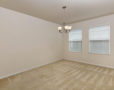 9960 Hyacinth Way - Photo Thumbnail 6