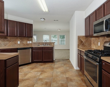 9960 Hyacinth Way - Photo Thumbnail 5