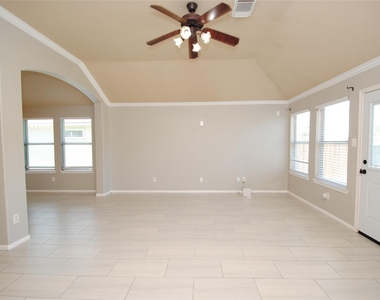 5910 Sugar Field Lane - Photo Thumbnail 14