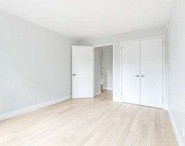 West 48th Street, New York, NY 10019 - Photo Thumbnail 3