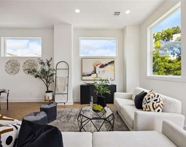 835 Rachel Street - Photo Thumbnail 9