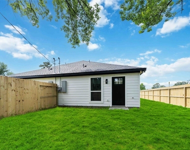 9001 Nyssa Street - Photo Thumbnail 26