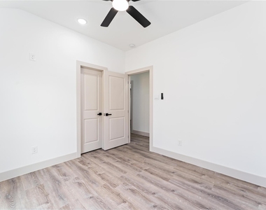 9001 Nyssa Street - Photo Thumbnail 17