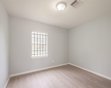 9302 Fairland Drive - Photo Thumbnail 9