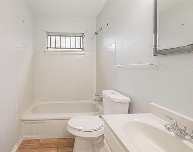 9302 Fairland Drive - Photo Thumbnail 12