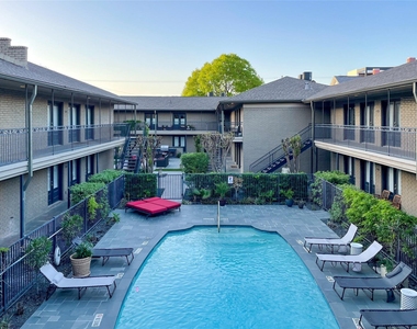 1410 Hyde Park Boulevard - Photo Thumbnail 44