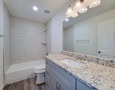 413 S Market Street - Photo Thumbnail 22