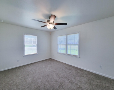 413 S Market Street - Photo Thumbnail 26