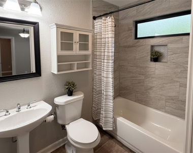 5222 Northridge Drive - Photo Thumbnail 1
