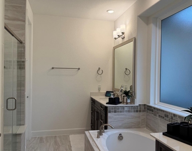 5012 Great Oaks Drive - Photo Thumbnail 11