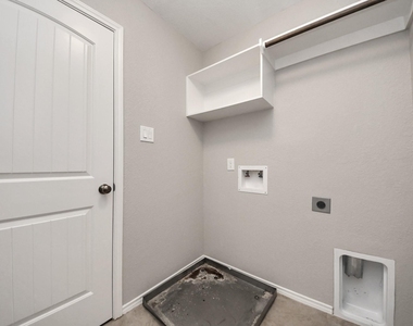 16130 Beachside Place - Photo Thumbnail 29