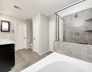 16130 Beachside Place - Photo Thumbnail 35