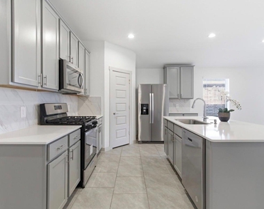 30034 Reagans Ranch Drive - Photo Thumbnail 5